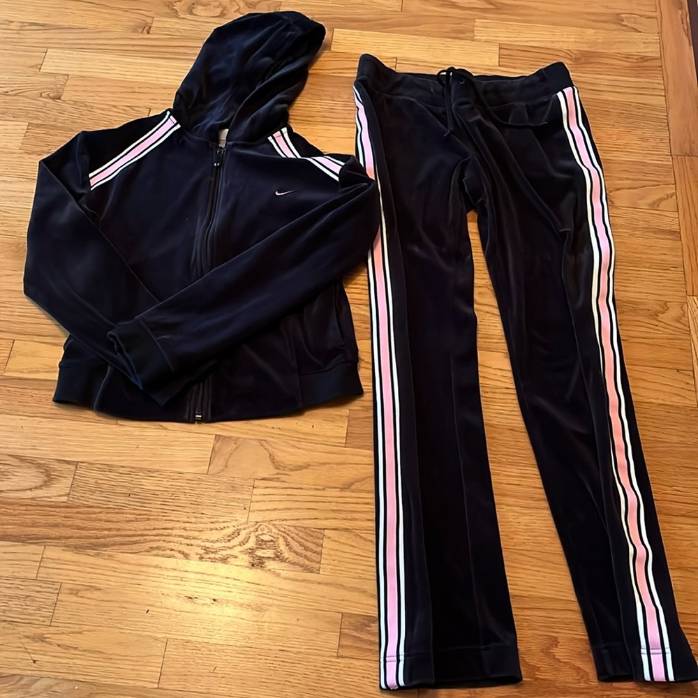 Nike Women’s Black Velour Jacket & Pants